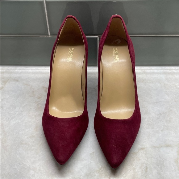 Michael Kors Deep Merlot Suede Pumps. Size 7. - Picture 1 of 6